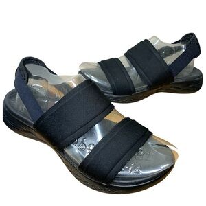 Skechers Black Strappy Sandal Sz 8 Goga Max Comfort Flat Slingback Heel Neutral